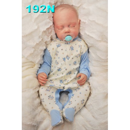 Pajac pajacyk bawełniany ecru z niebieskim w koty wzór 192N