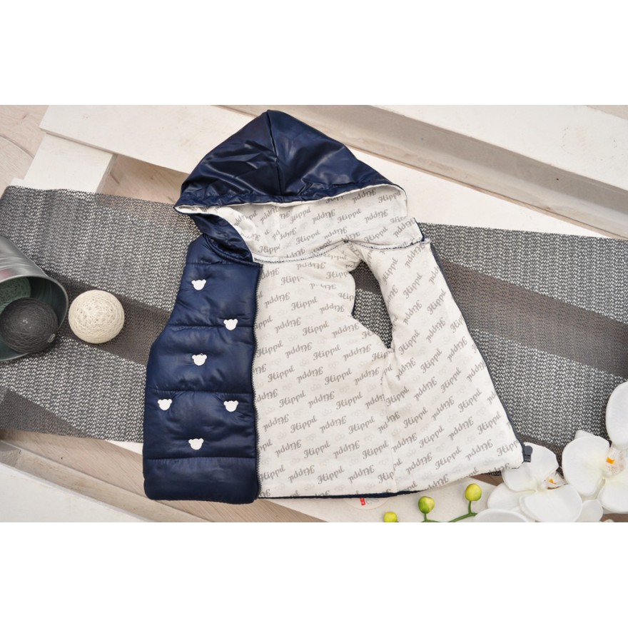 Granatowy bezrękawnik z bluzką i spodniami r. 6-18msc