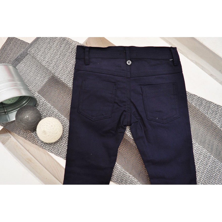 KOMPLET DLA CHŁOPCA  biała koszula, spodnie, muszka, szelki WIZYTOWY wzór: łezki, granat