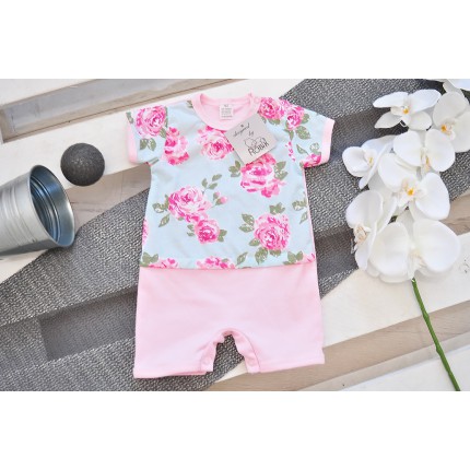 Letni RAMPERS pajac różowo-błękitny w róże wzór 349R