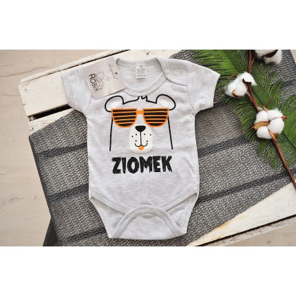 Szare BODY chłopięce MIŚ ZIOMEK krótki rękaw LATO wzór 614kr