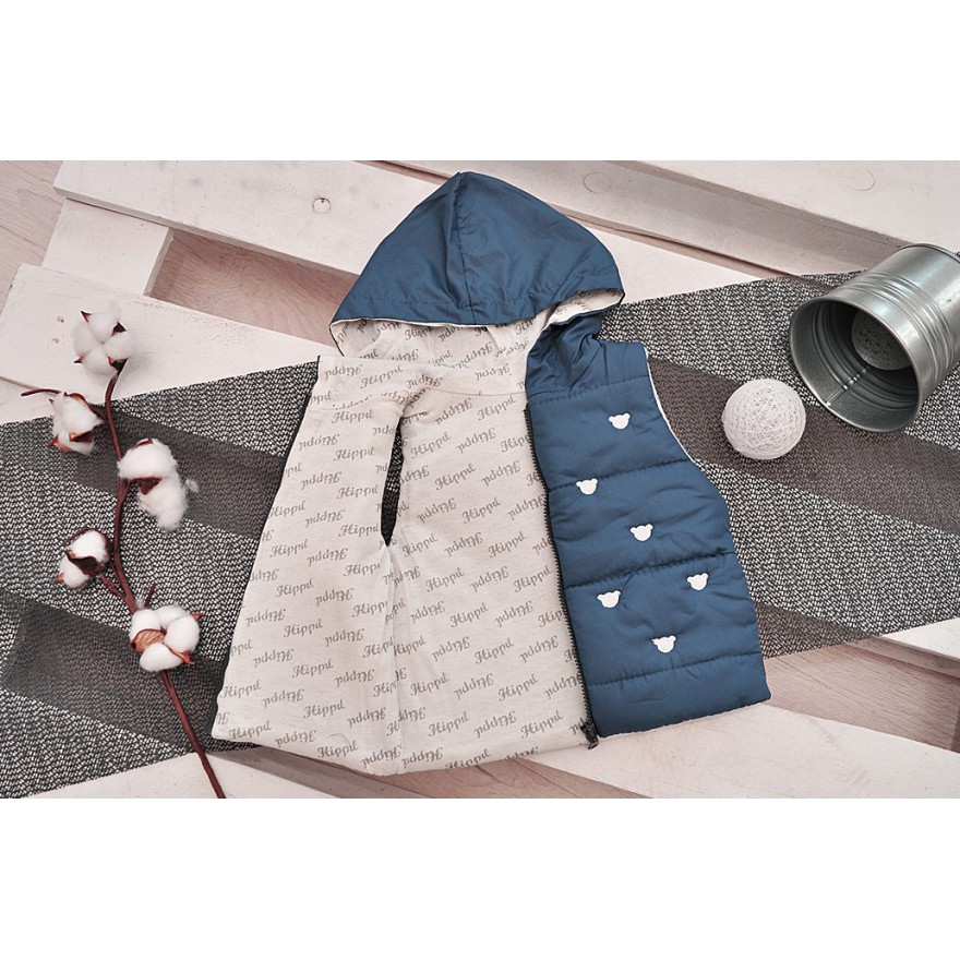 Ciemno niebieski bezrękawnik MIŚ z bluzką i spodniami