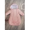 Różowy kombinezon śpiwór pikowany do wózka fotelika