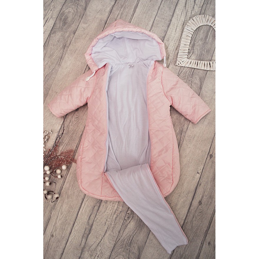Różowy kombinezon śpiwór pikowany do wózka fotelika