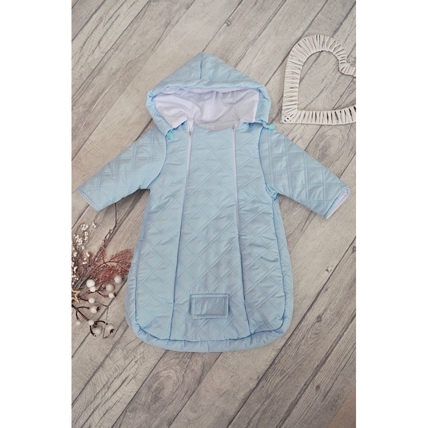 Niebieski kombinezon śpiwór pikowany do wózka fotelika