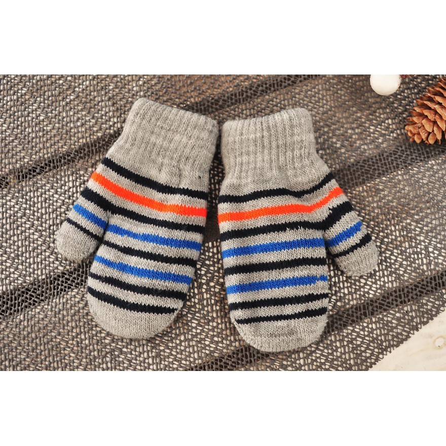 Szare rękawiczki zimowe chłopięce w paski 1P czerwony pasek