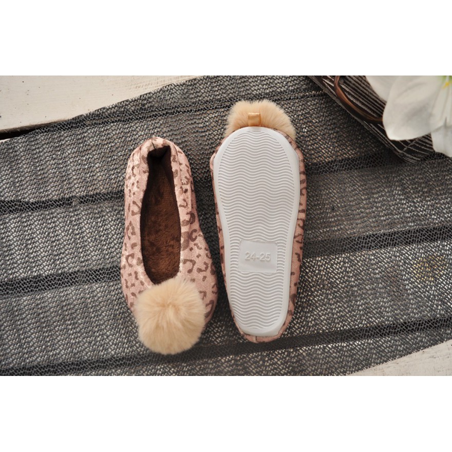 Kawowe BALERINY PANTERKA z pomponem buty baletki kapcie