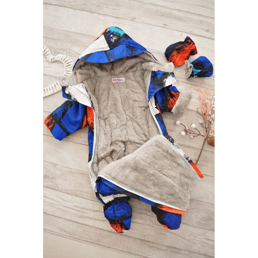 Jednoczęściowy KOMBINEZON na futerku ZIMA wzór z pomarańczowym