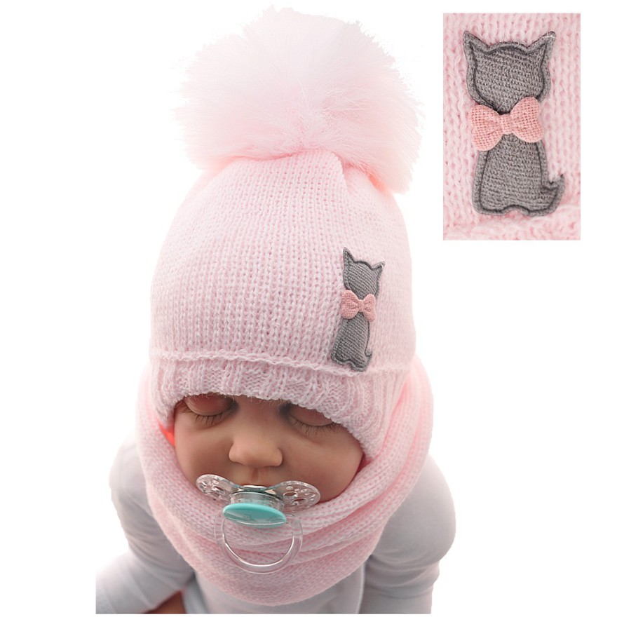 Różowy komplet zimowy PUCHATY POMPON czapka + komin, emblemat kotek