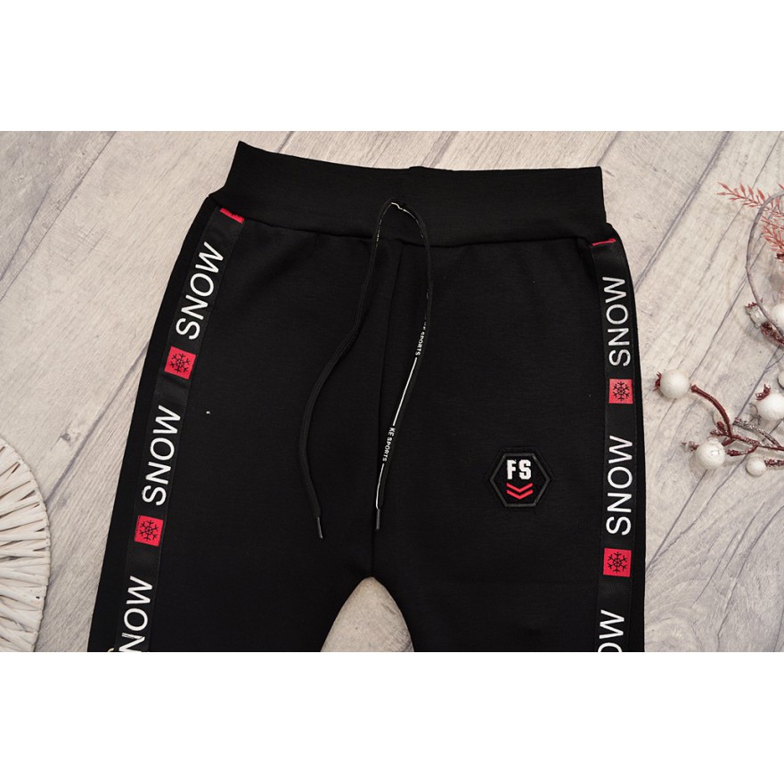 Czarne SPODNIE ocieplane chłopięce spodenki dresowe SNOW