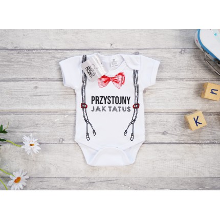 BODY PRZYSTOJNY JAK TATUŚ szelki mucha białe wzór 665 krótki rękaw