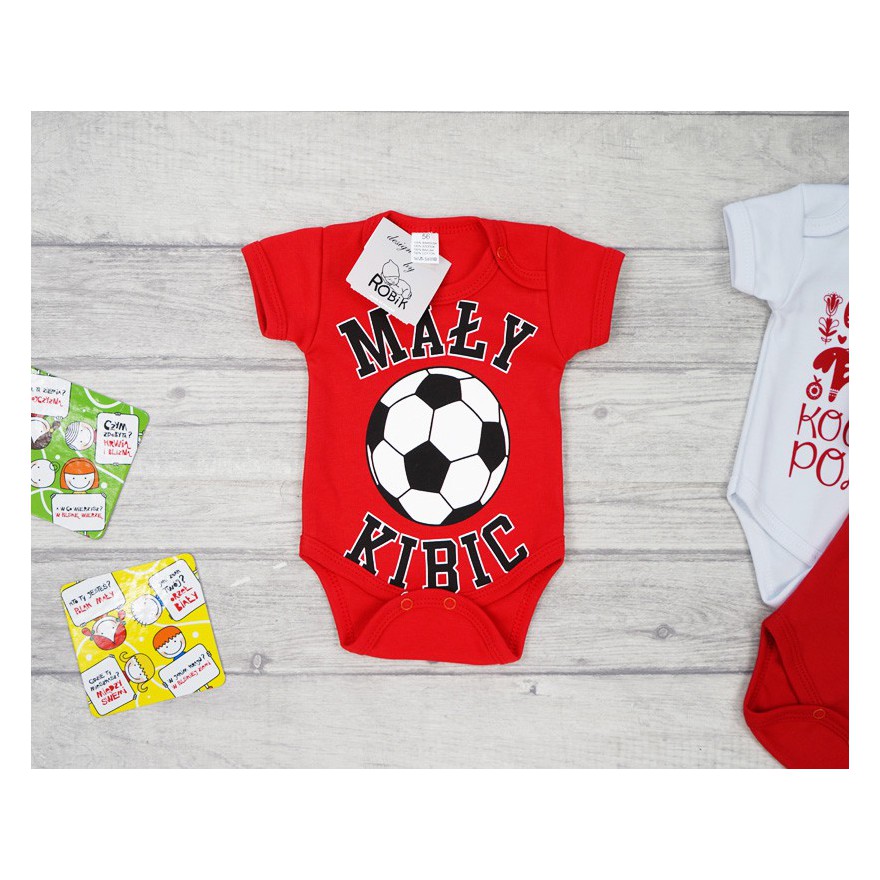 BODY MAŁY KIBIC z piłką czerwone wzór 662 krótki rękaw patriotyczne