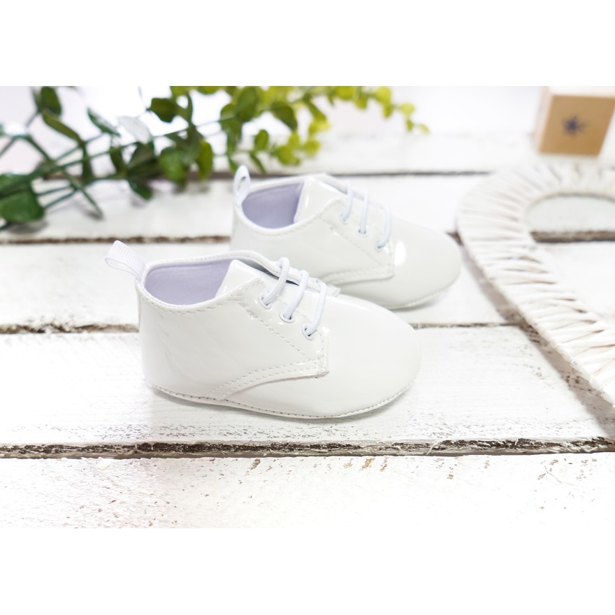 Eleganckie buty lakierki NIECHODKI białe BUCIKI CHRZEST