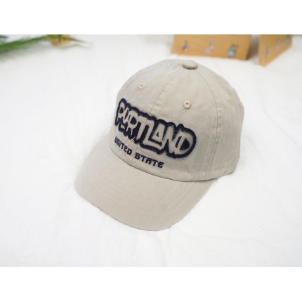 CZAPKA Z DASZKIEM chłopięca piaskowa PORTLAND bejsbolówka