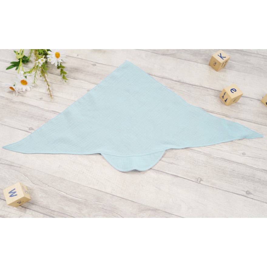 Czapka CHUSTA muślinowa błękitna z daszkiem wiązana LATO