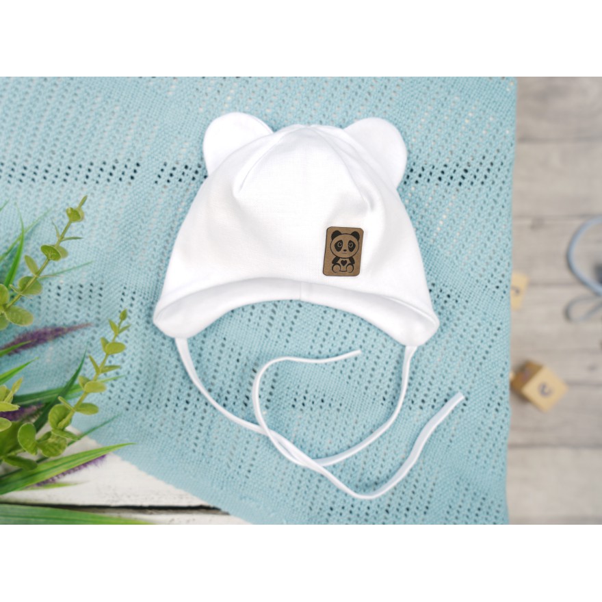 Biała CZAPKA wiązana PANDA wiosna/jesień Chrzest