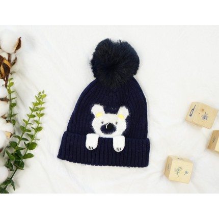 Granatowa czapka MIŚ z pomponem