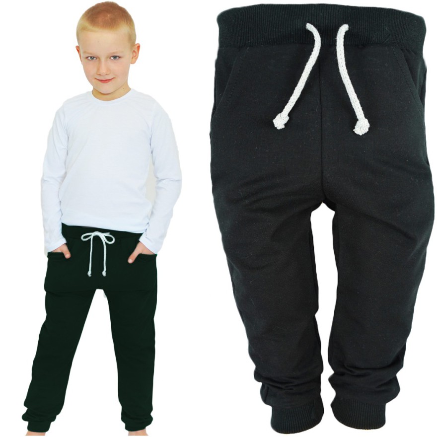 Czarne spodnie dresowe wiązane wiosna jesień