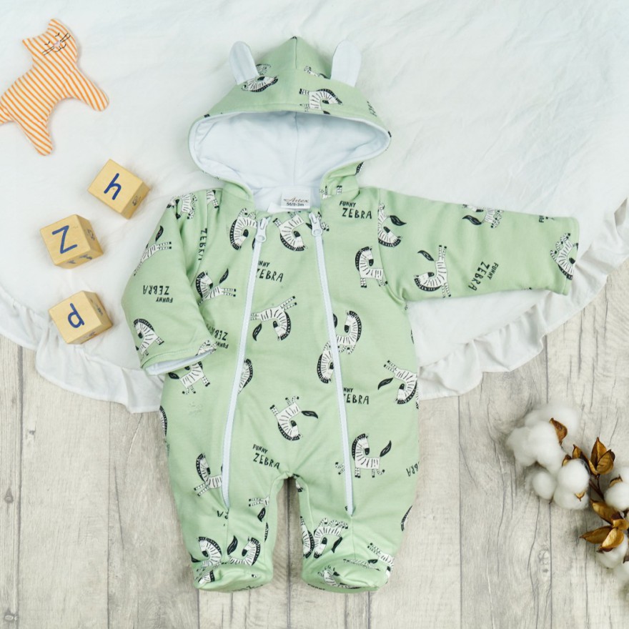 Kombinezon zielony w zebry ocieplany z dresówki