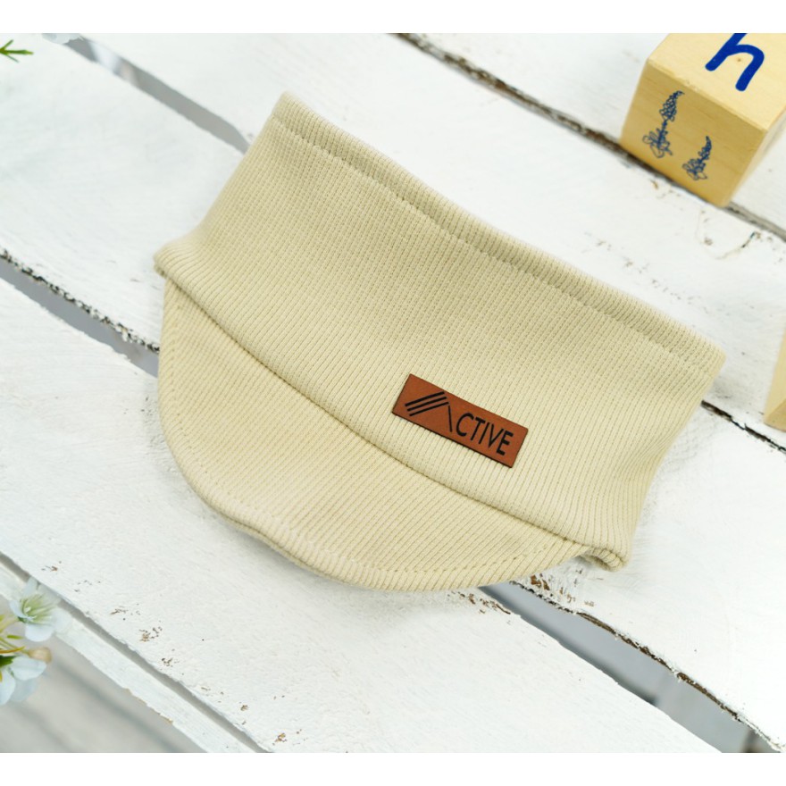 Beżowa OPASKA z daszkiem dziecięca w prążki ACTIVE