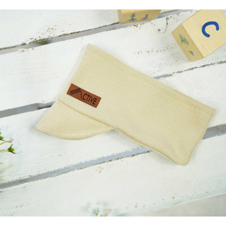 Beżowa OPASKA z daszkiem dziecięca w prążki ACTIVE