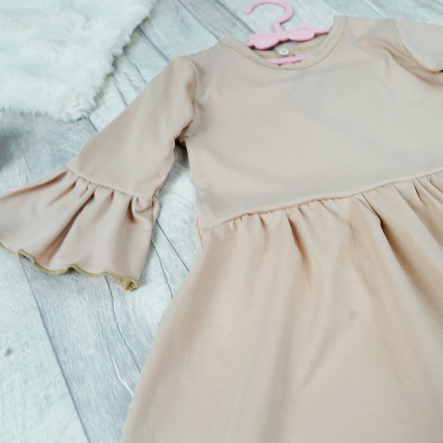 Beżowa SUKIENKA IGA z falbanką przy rękawach wesele święta