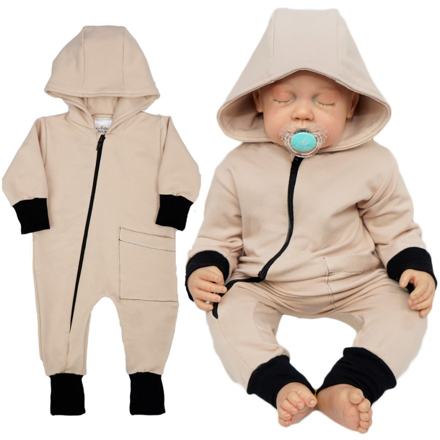 Beżowy KOMBINEZON niemowlęcy dresowy pajac z kieszonką wiosna lato