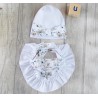 Biały komplet CZAPKA + APASZKA z kokardką falbanką w kwiaty Maja wyprzedaż