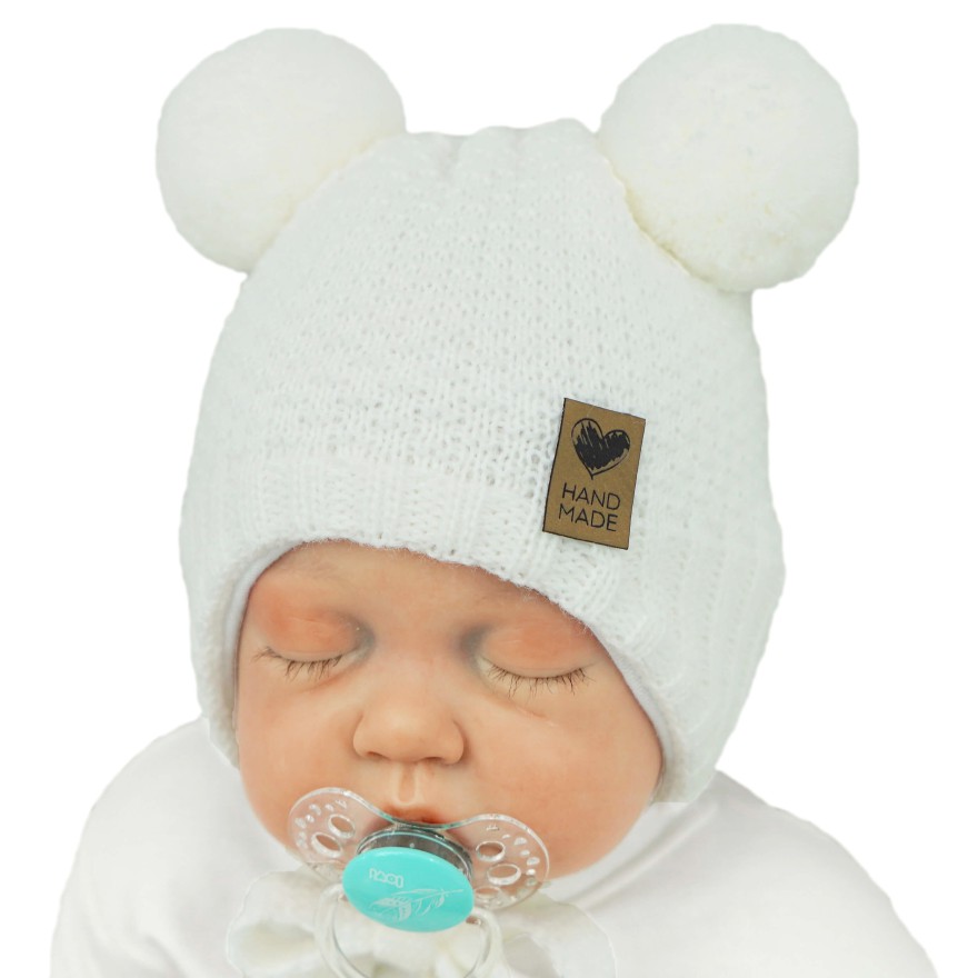 Biała CZAPKA wiązana 2 pompony HAND MADE zimowa