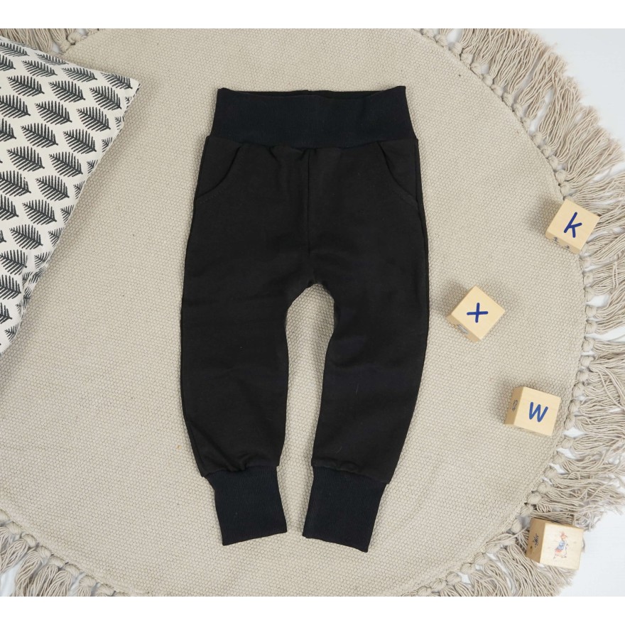 Czarne spodnie OCIEPLANE na meszku z wyciąganą gumką neon