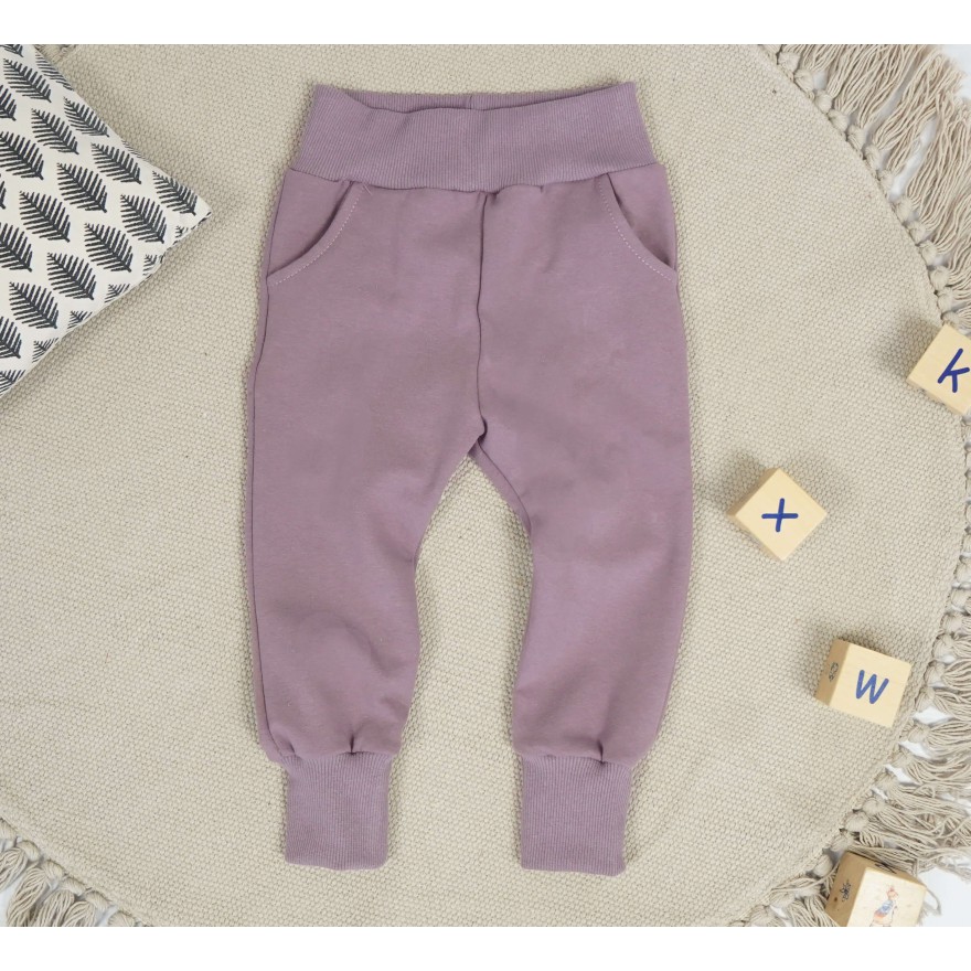 Lila spodnie OCIEPLANE na meszku z wyciąganą gumką neon