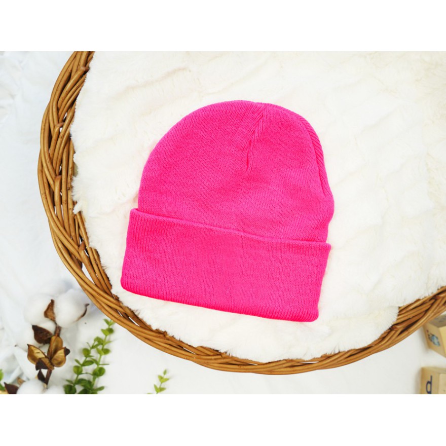 Różowa CZAPKA dziecięca gładka NEON