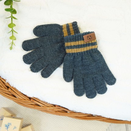 Grafitowe RĘKAWICZKI 5-palczaste gładkie naszywka z piłką r.122-134