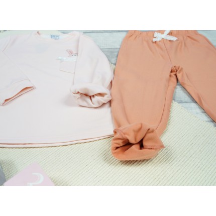 PIŻAMA dziecięca ciepła wiskoza brzoskwiniowo- różowa z króliczkiem długi rękaw