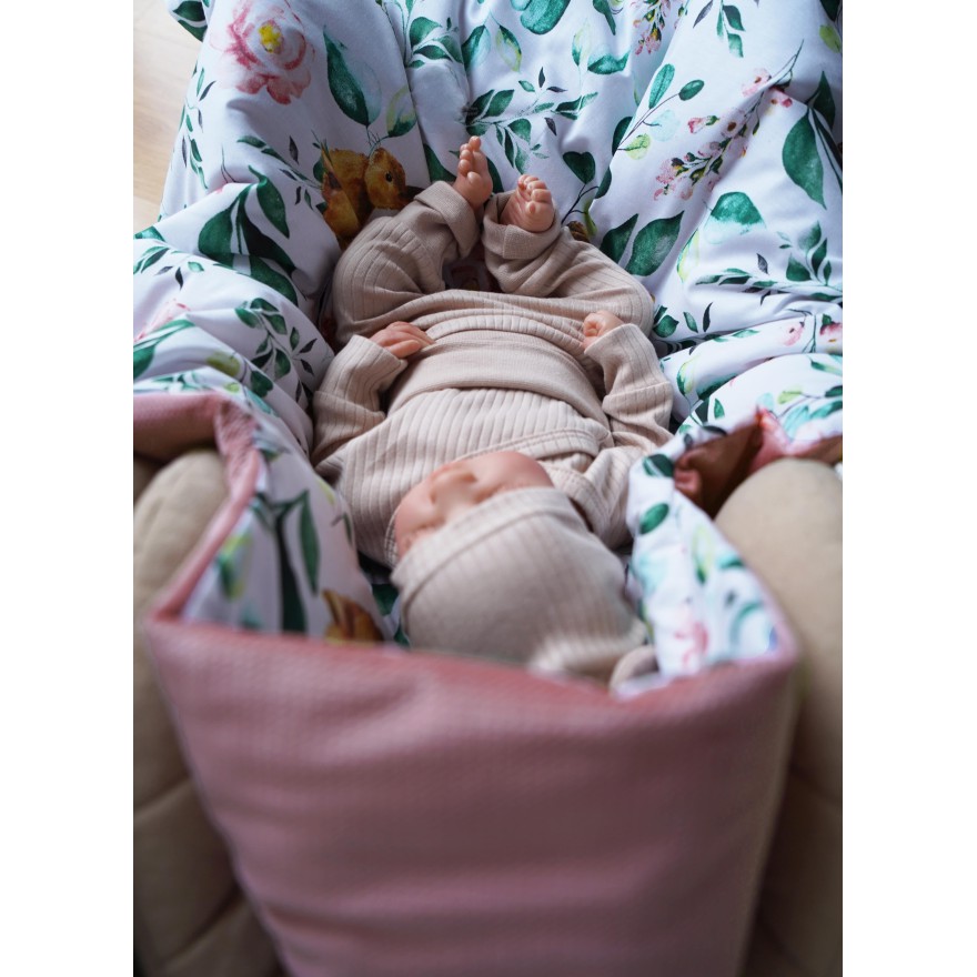 Różowy otulacz niemowlęcy kocyk rożek z kapturkiem do wózka fotelika nosidełka wiosenno- letni wyprawka