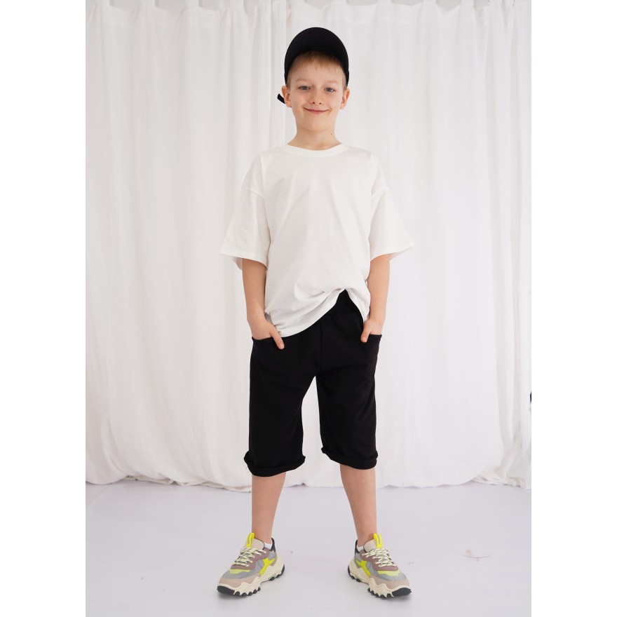 Czarne krótkie spodenki 3/4 spodnie dresowe za kolano z wyciąganą gumką bezuciskowe