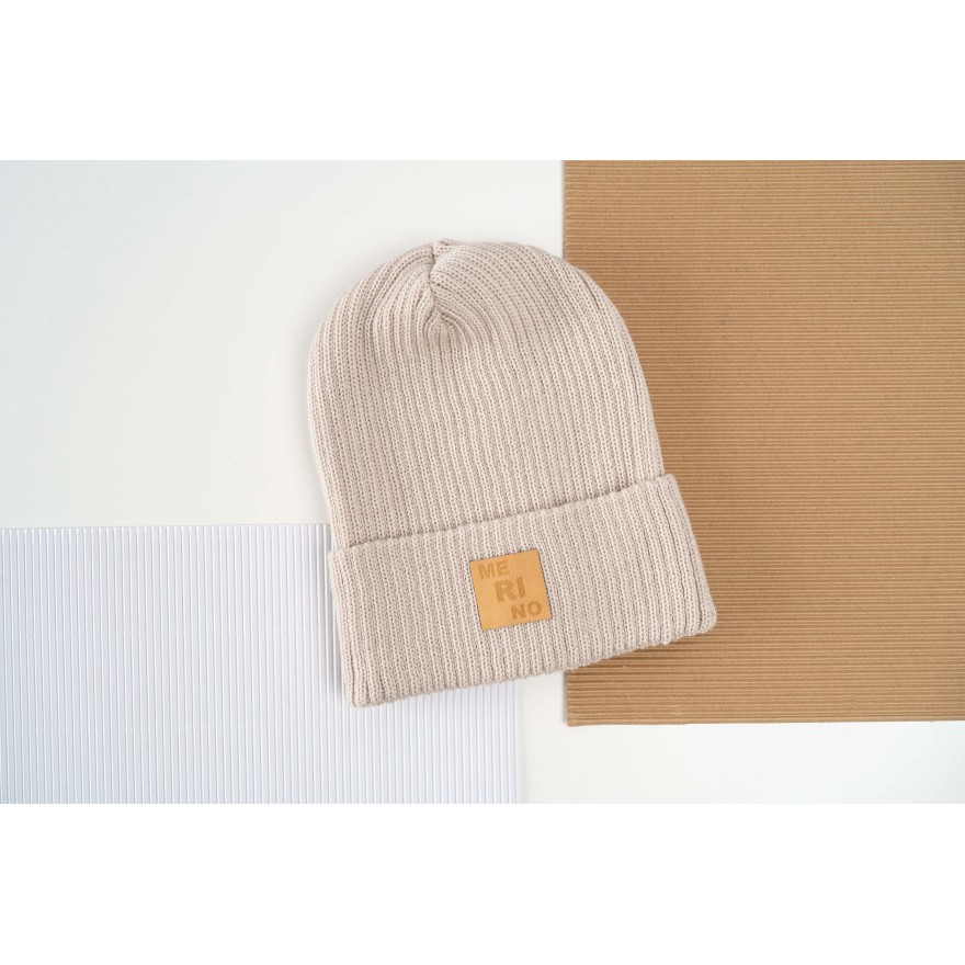 Merino czapka beżowa 100% wełna podwijana jesień zima