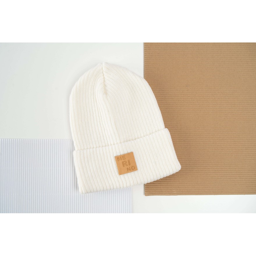Merino czapka ecru 100% wełna podwijana jesień zima
