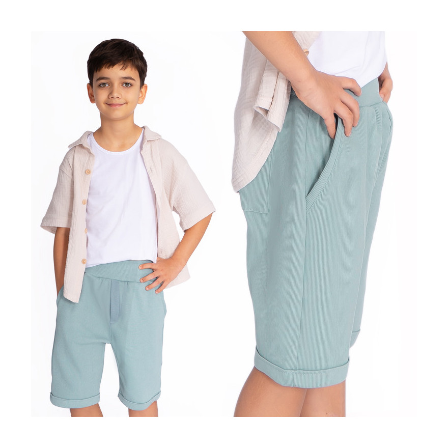 Szałwiowe KRÓTKIE SPODENKI chłopięce z PRĄŻKA regulowane w pasie bezuciskowe casual