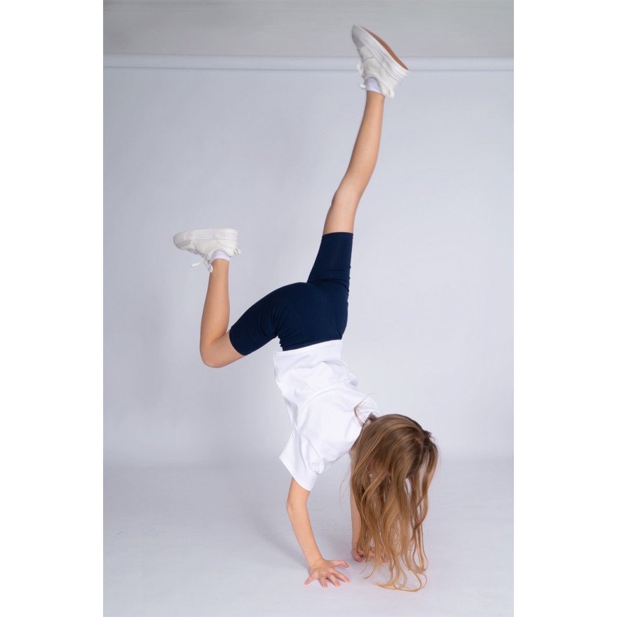 Strój na WF komplet gimnastyczny sportowy biała bluzka granatowe kolarki szkoła