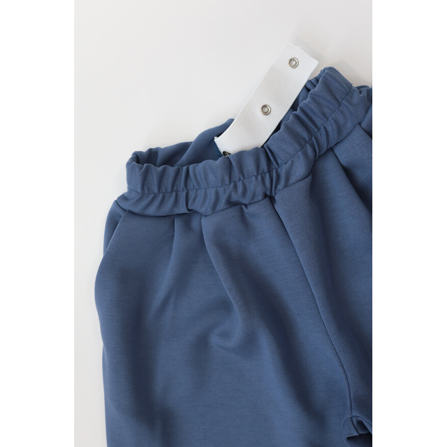 Spodnie eleganckie BELLA jeansowe WIZYTOWE dziewczęce gładkie z rozszerzanymi nogawkami i regulowaną gumką