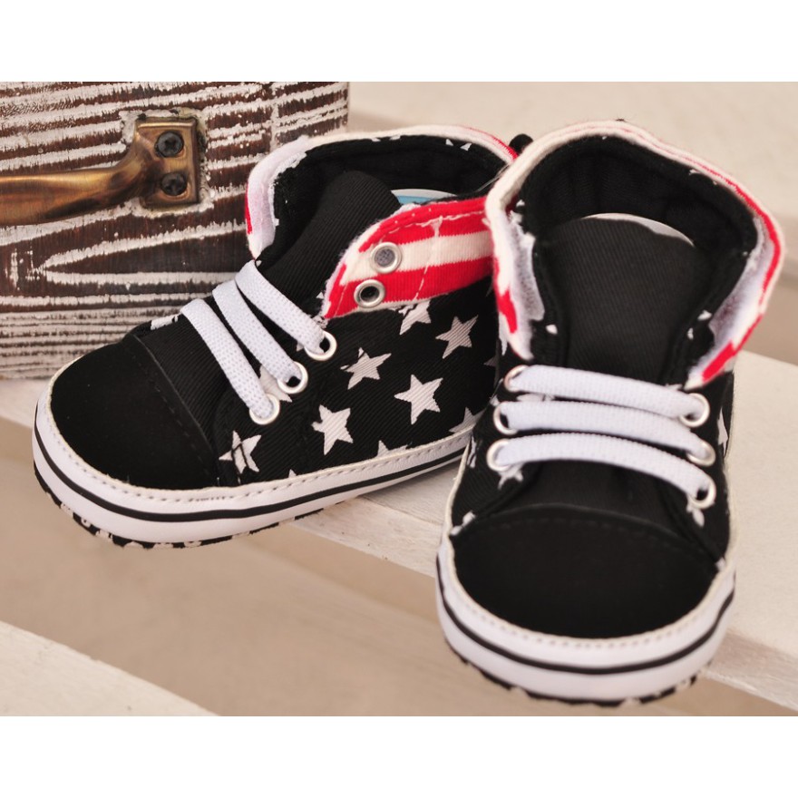 Trampki gwiazdki buty NIECHODKI 0-12M BUCIKI czarne z czerwonym.